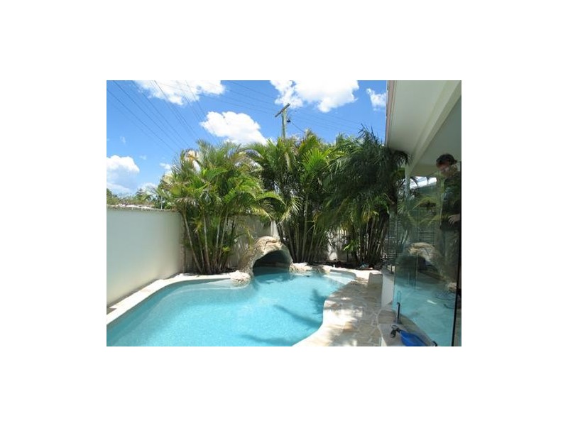 Broadbeach Waters QLD 4218