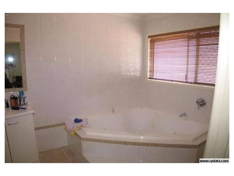 Broadbeach Waters QLD 4218