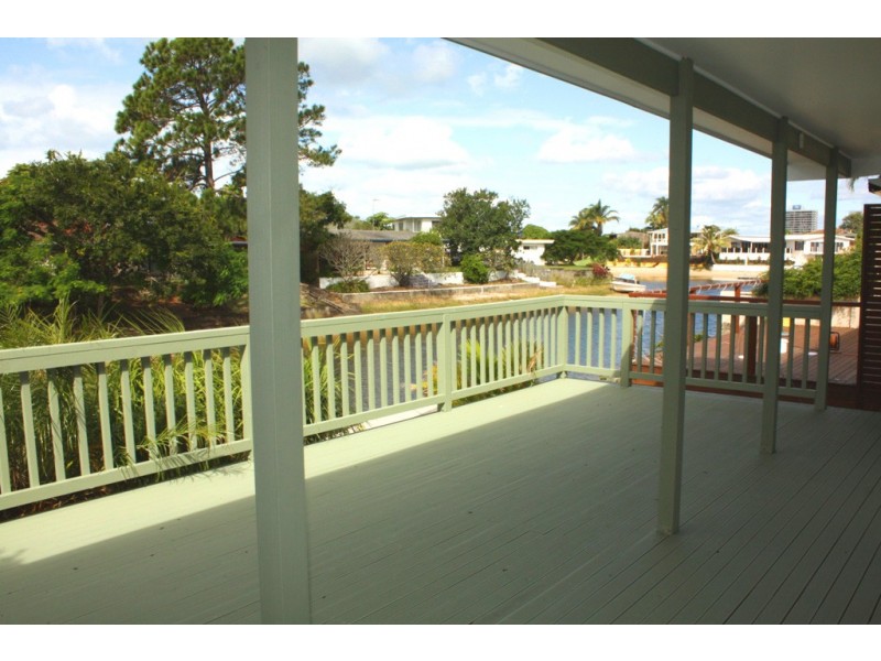 1/20 Summerland Key, Broadbeach Waters QLD 4218