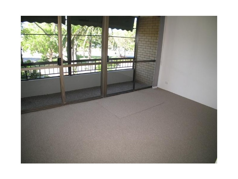 Broadbeach Waters QLD 4218