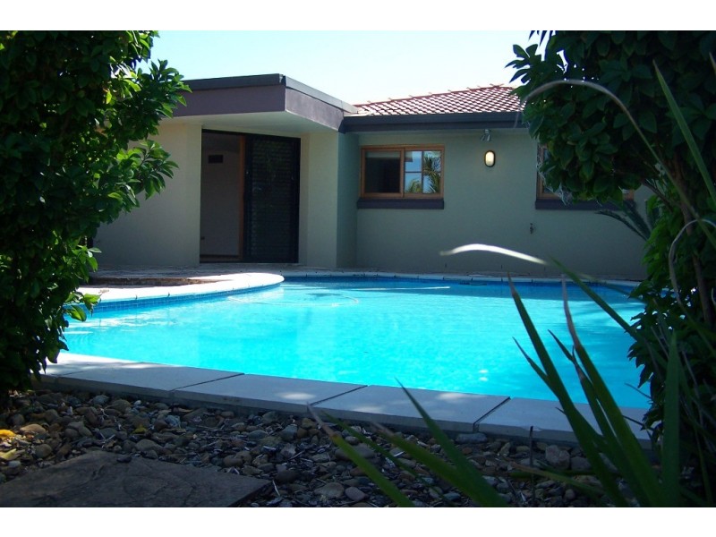 26 Verdichio Avenue, Mermaid Waters QLD 4218