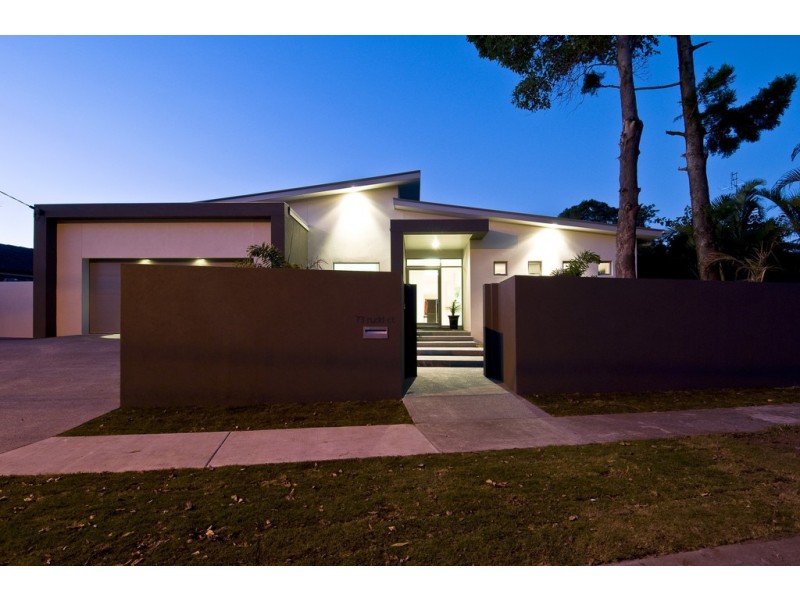 73 Rudd Ct, Broadbeach Waters QLD 4218