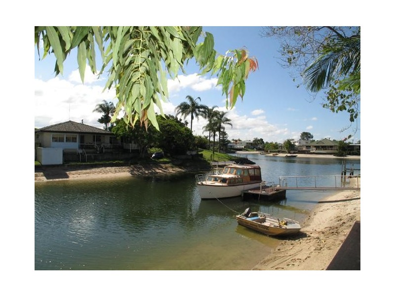 Broadbeach Waters QLD 4218