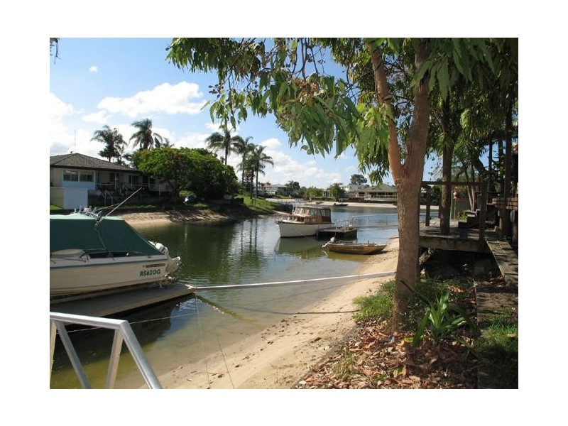 Broadbeach Waters QLD 4218