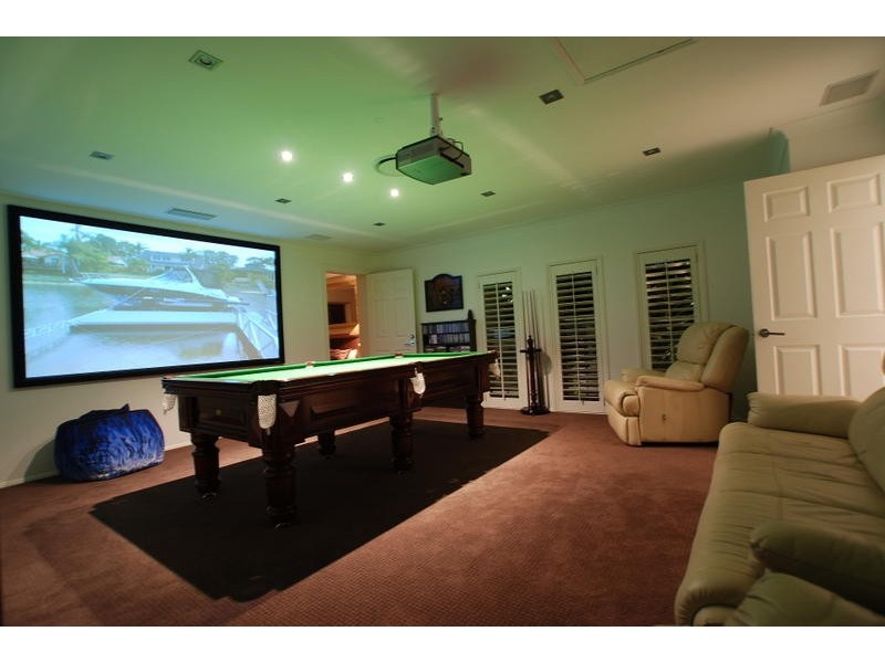 3 Drayton Tce, Mermaid Waters QLD 4218