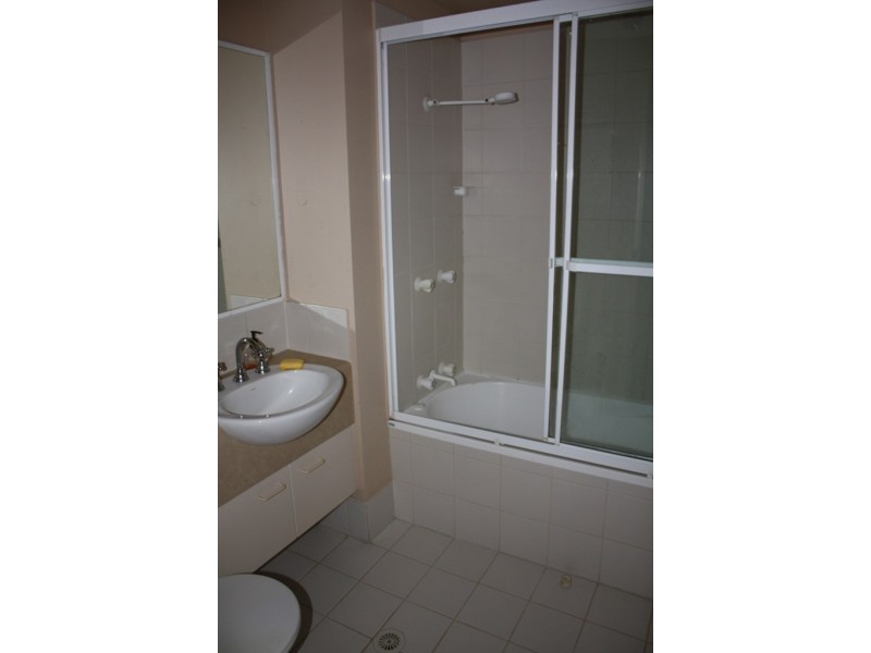 43 2320 Gold Coast Highway, Mermaid Waters QLD 4218