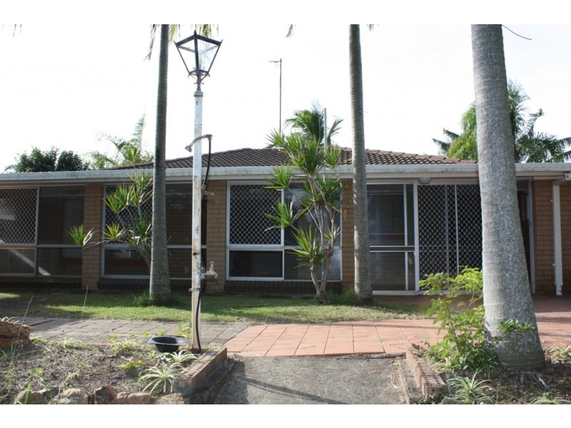 57 Vatakoula Pde, Mermaid Waters QLD 4218