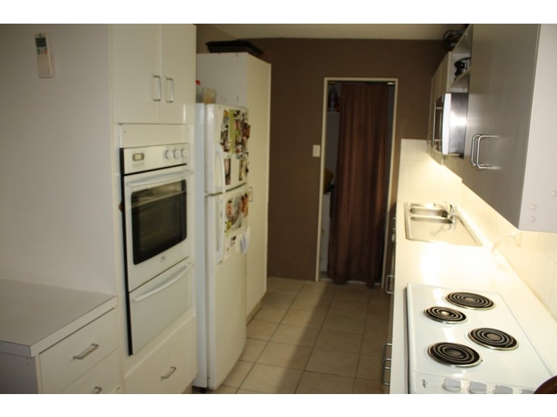 6 32 Rudd St, Broadbeach Waters QLD 4218