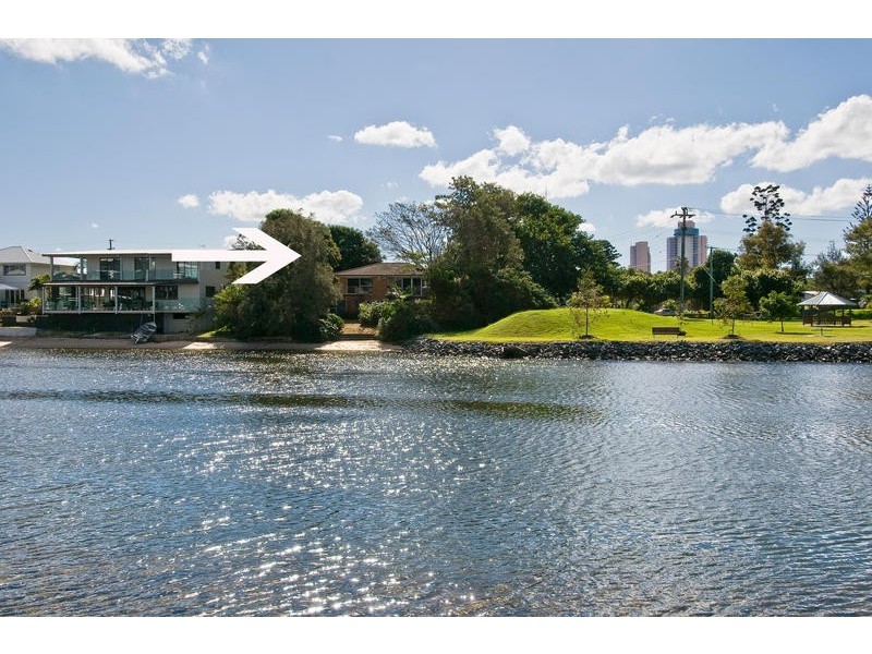 145 Allambi Avenue, Broadbeach Waters QLD 4218