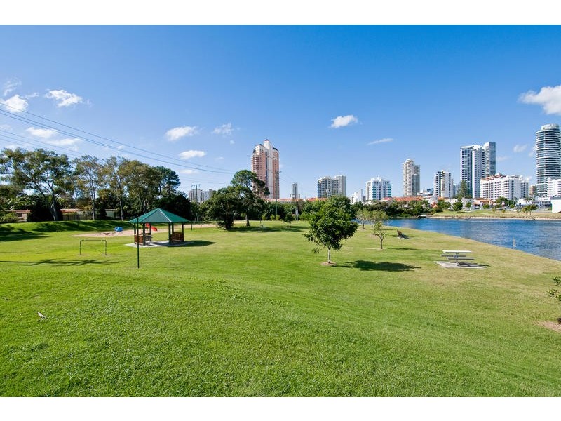 145 Allambi Avenue, Broadbeach Waters QLD 4218
