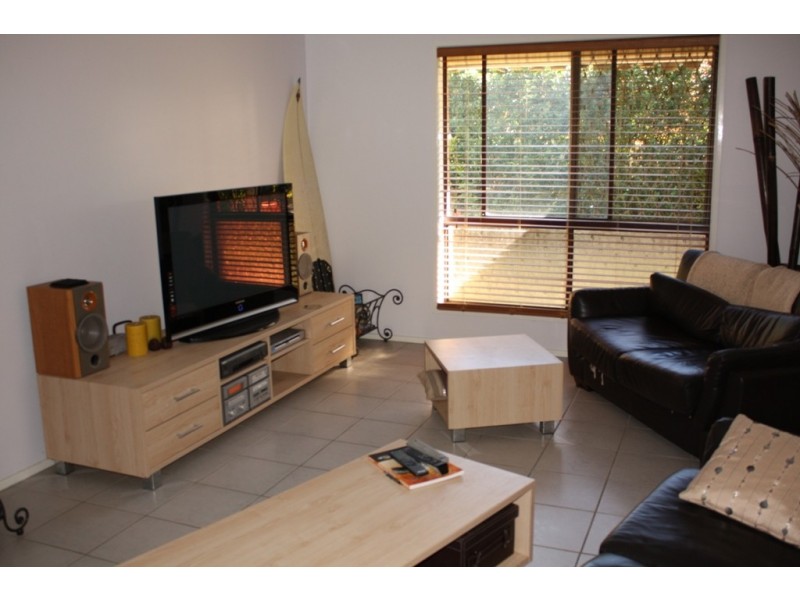 16 Tekapo St, Broadbeach Waters QLD 4218