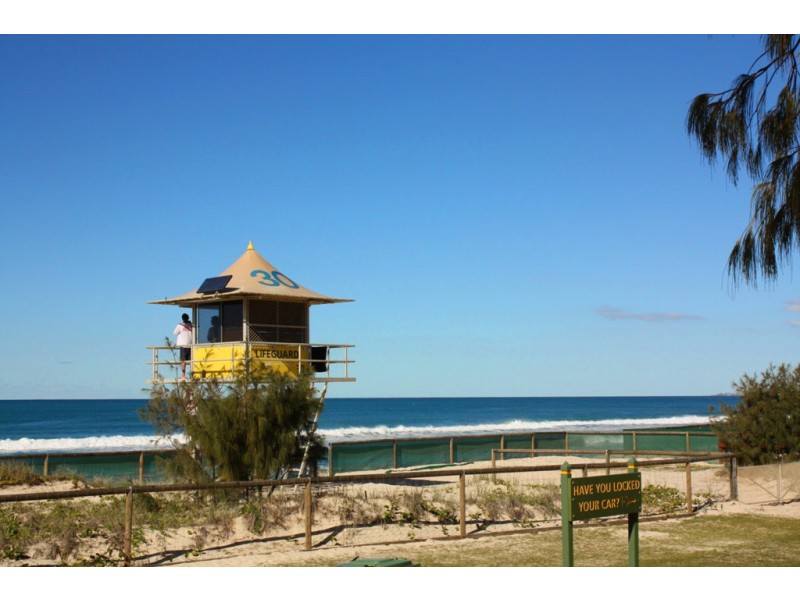 1/12 St Kilda Ave, Broadbeach QLD 4218