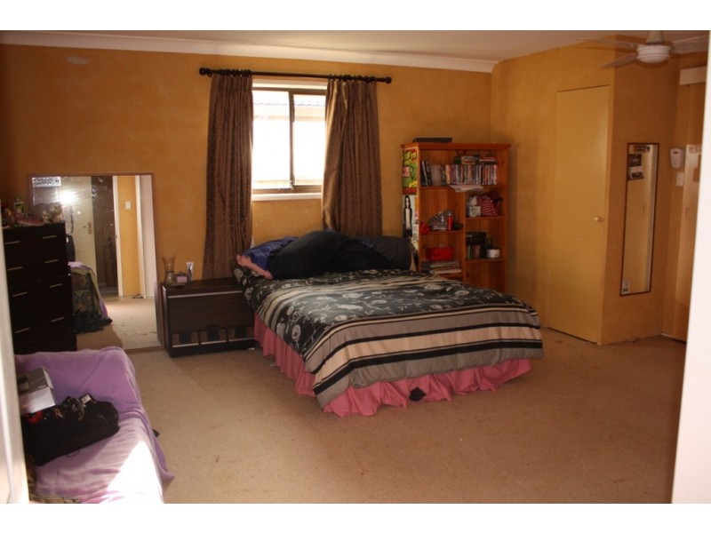14  Hokitika St, Broadbeach Waters QLD 4218