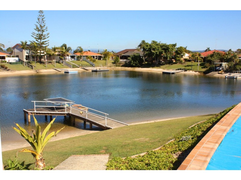 Broadbeach Waters QLD 4218
