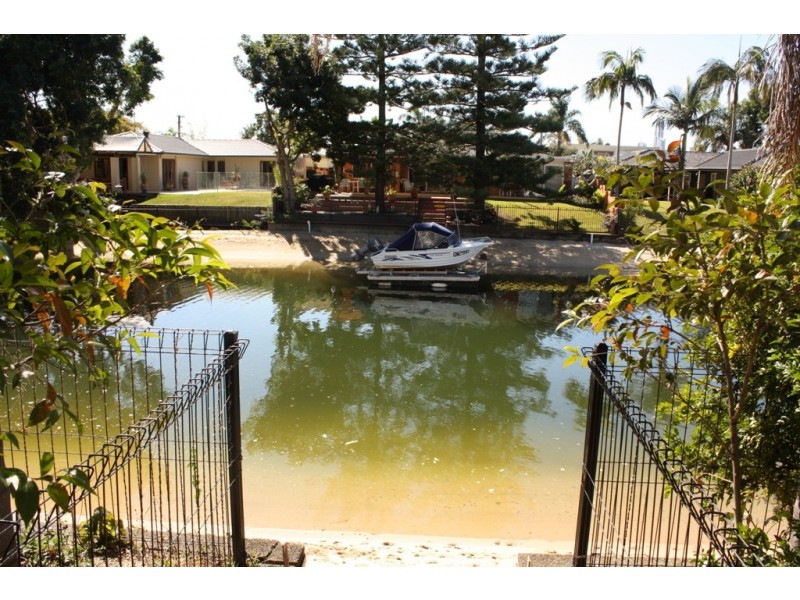 5 Monte Vista Ct, Broadbeach Waters QLD 4218