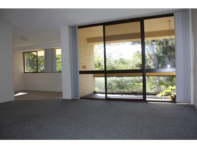 12/20 Rudd St, Broadbeach Waters QLD 4218