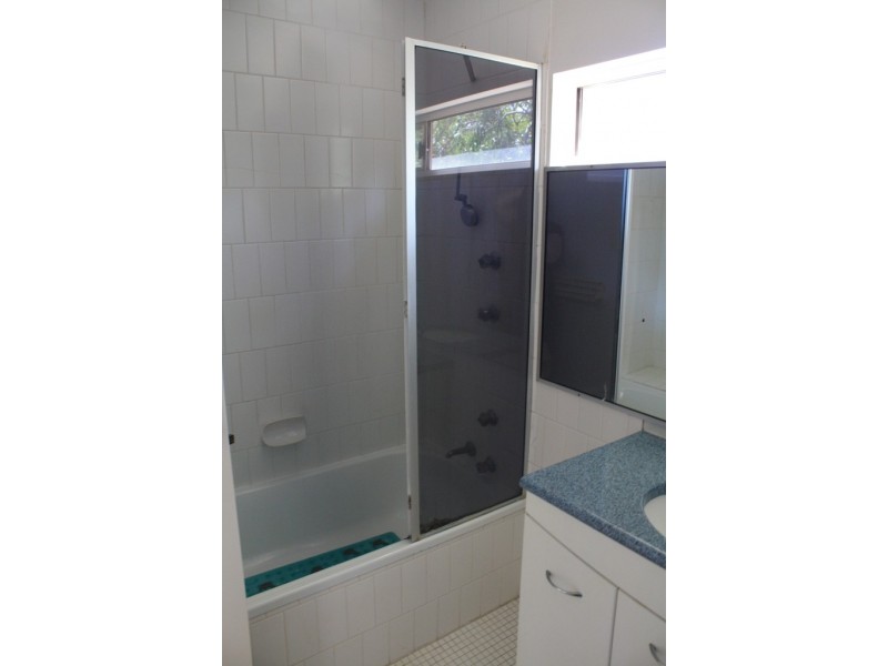 12/20 Rudd St, Broadbeach Waters QLD 4218