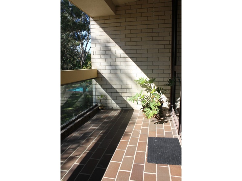 12/20 Rudd St, Broadbeach Waters QLD 4218