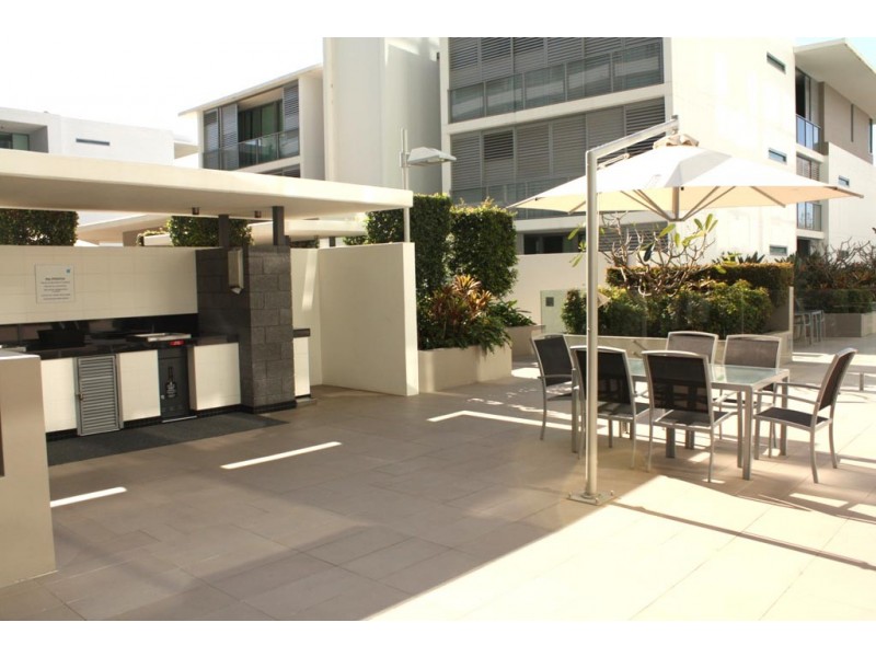 1402/33 TE Peters Drive, Broadbeach Waters QLD 4218