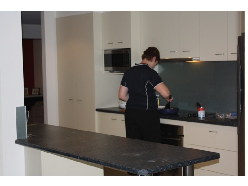 4 Rumrunner St, Mermaid Waters QLD 4218