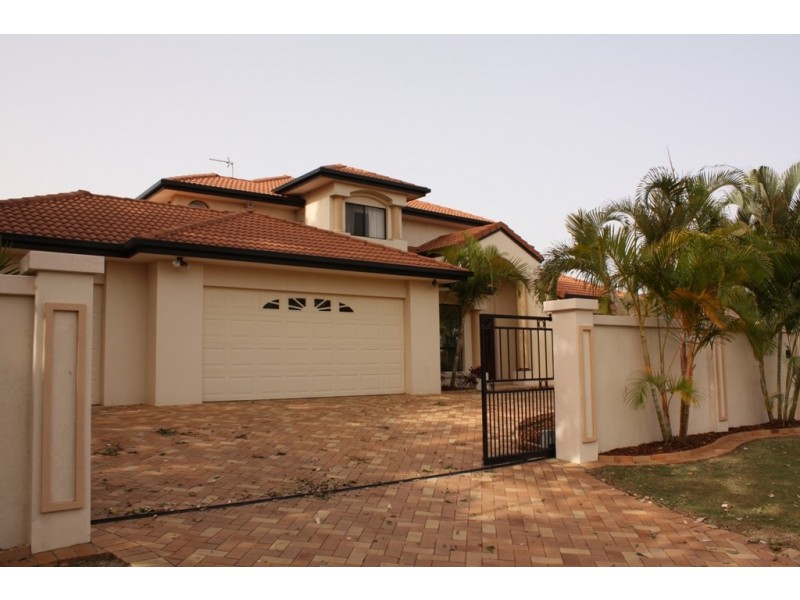 28  Rosemont Ave, Broadbeach Waters QLD 4218