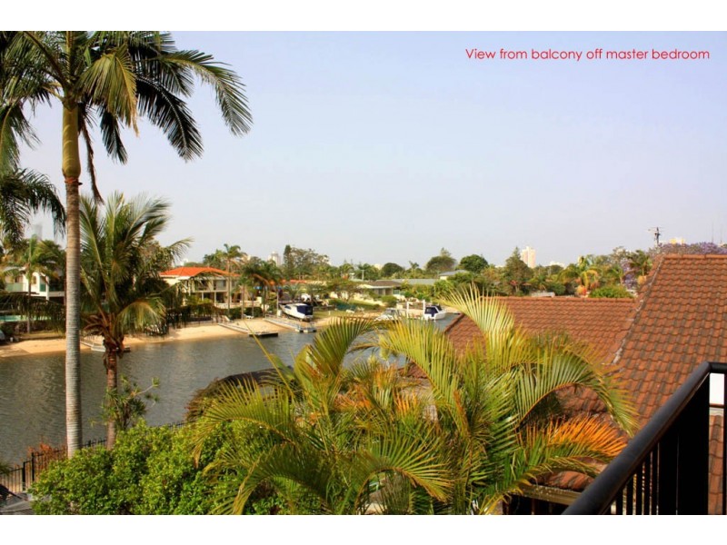 28  Rosemont Ave, Broadbeach Waters QLD 4218