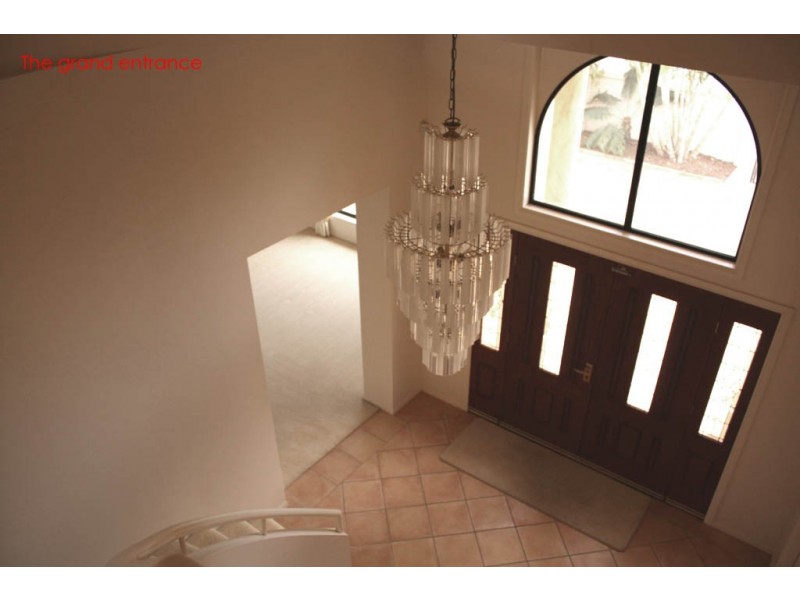 28  Rosemont Ave, Broadbeach Waters QLD 4218