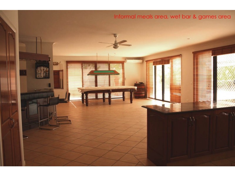 28  Rosemont Ave, Broadbeach Waters QLD 4218