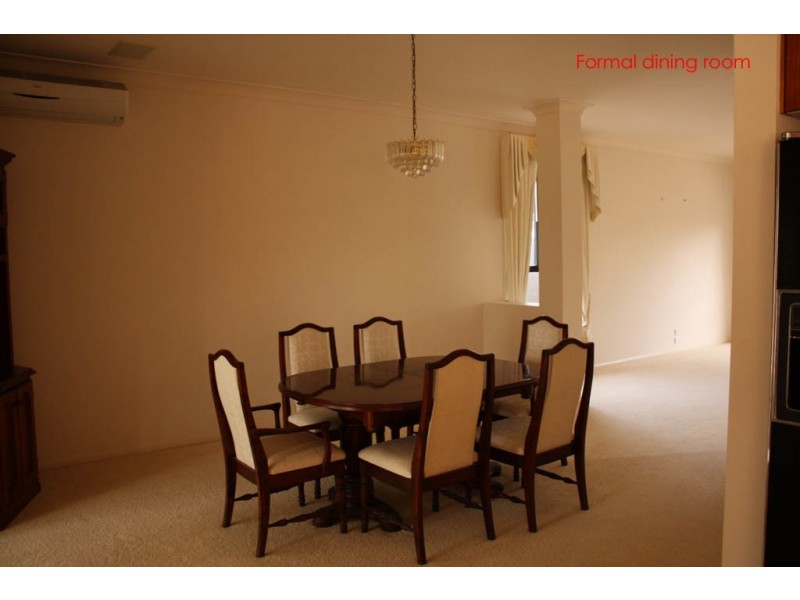 28  Rosemont Ave, Broadbeach Waters QLD 4218