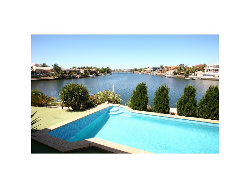 45 Portobello DR, Mermaid Waters QLD 4218