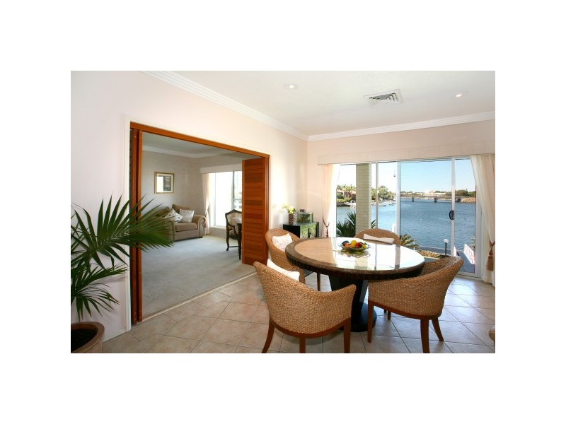 45 Portobello DR, Mermaid Waters QLD 4218