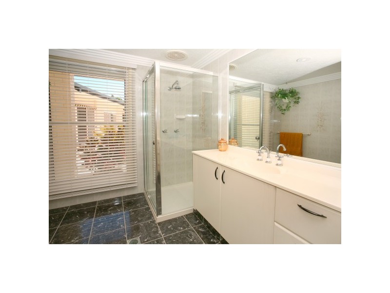 45 Portobello DR, Mermaid Waters QLD 4218