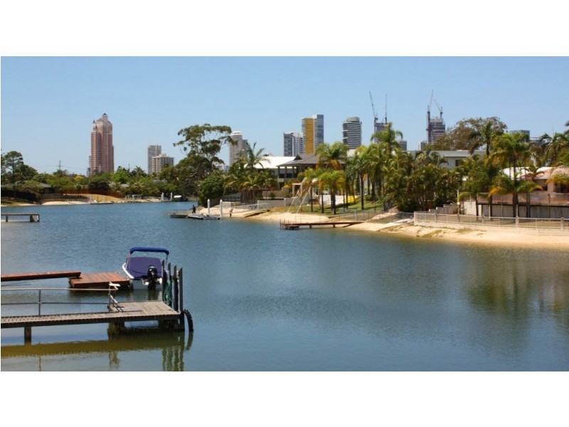 42 Rio Vista Blvd, Broadbeach Waters QLD 4218