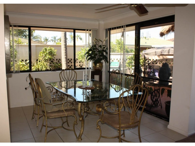 42 Rio Vista Blvd, Broadbeach Waters QLD 4218