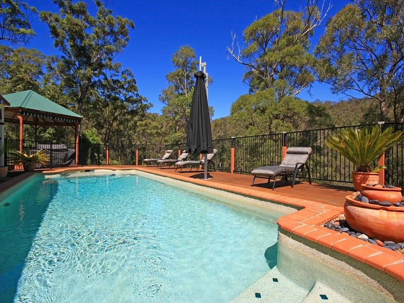 235 Carrington Rd, Bonogin QLD 4213