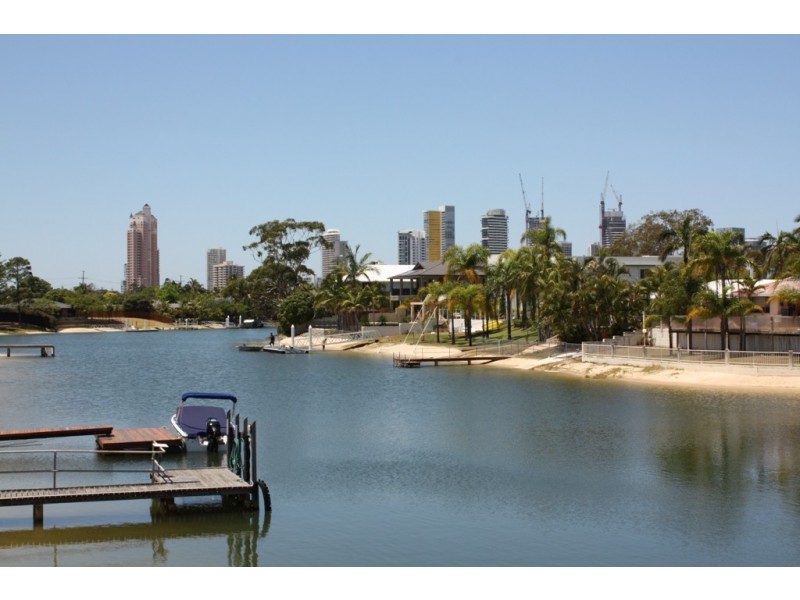 44 Rio Vista Blvd, Broadbeach Waters QLD 4218
