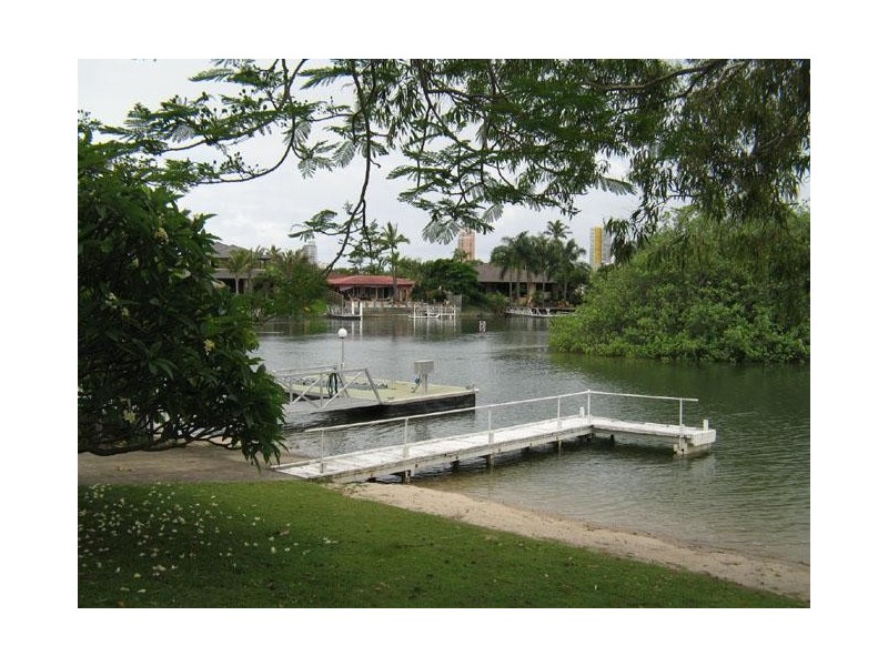 Broadbeach Waters QLD 4218