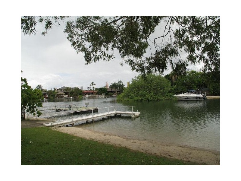 Broadbeach Waters QLD 4218