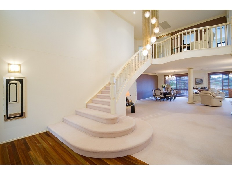 50 Waitomo Street, Broadbeach Waters QLD 4218