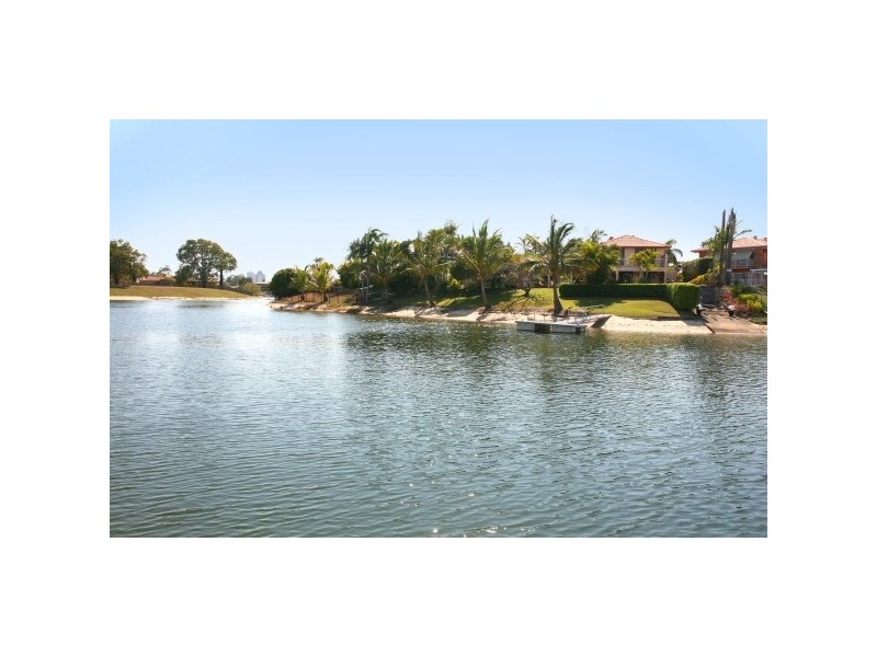 14  Cocos Crescent, Broadbeach Waters QLD 4218