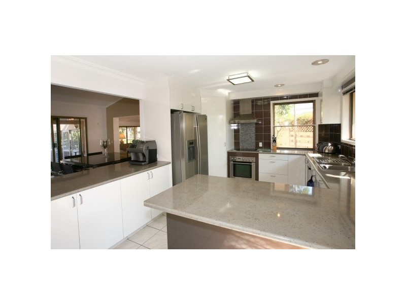 14  Cocos Crescent, Broadbeach Waters QLD 4218