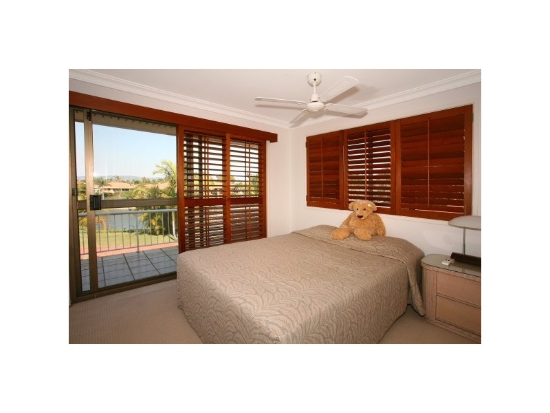 14  Cocos Crescent, Broadbeach Waters QLD 4218