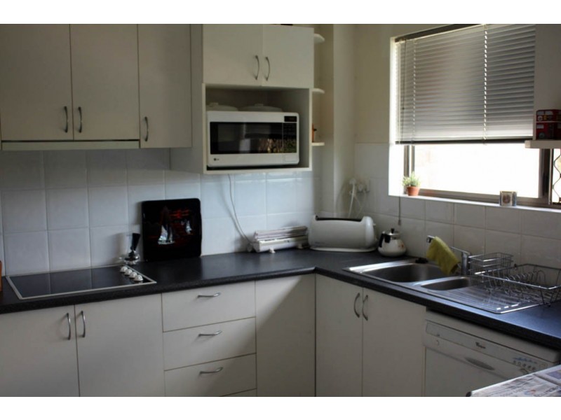 9/22 Dunlop Court, Mermaid Waters QLD 4218