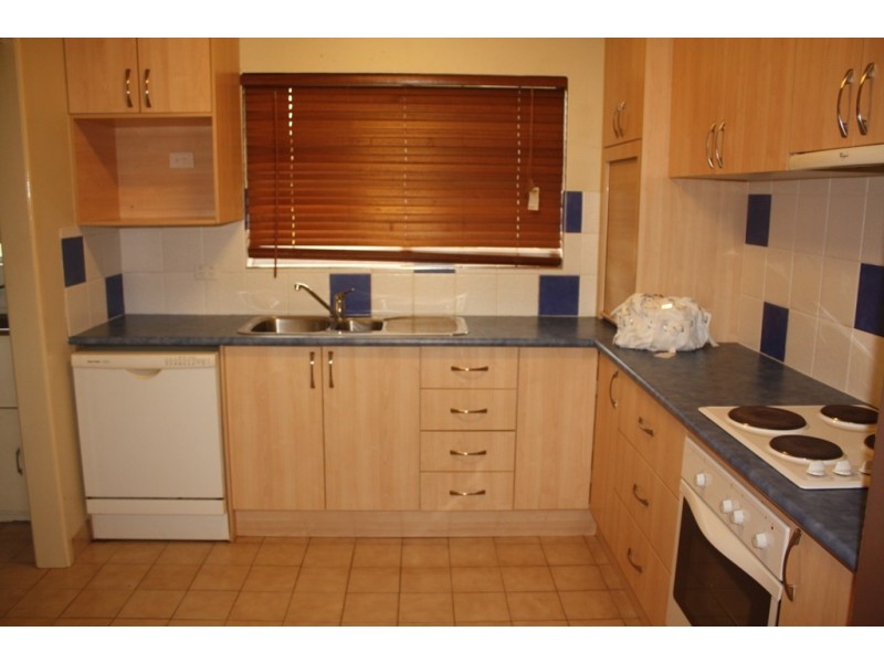 4.44 Chelsea Ave, Broadbeach QLD 4218