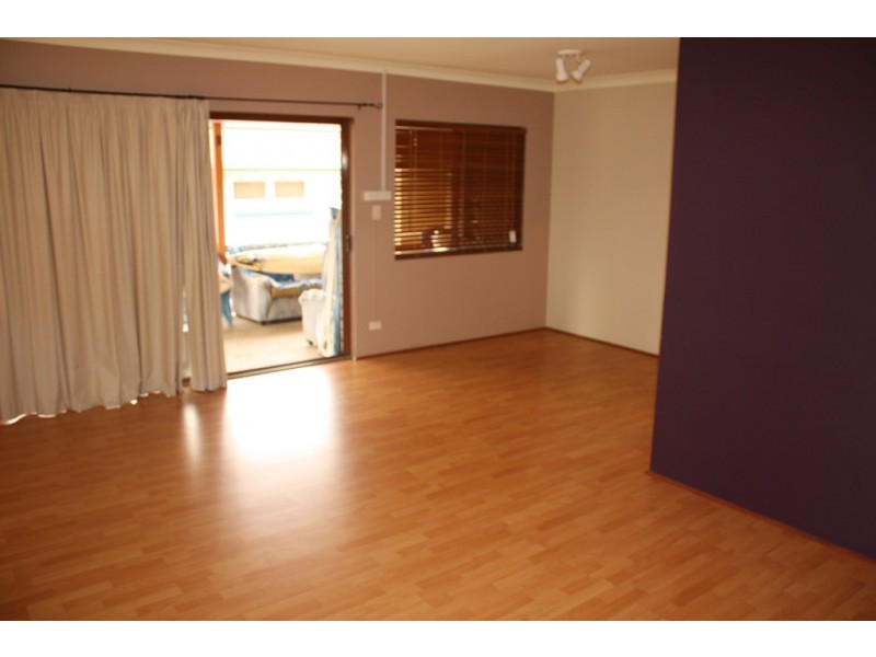 4.44 Chelsea Ave, Broadbeach QLD 4218