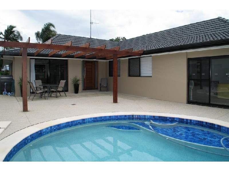 Broadbeach Waters QLD 4218