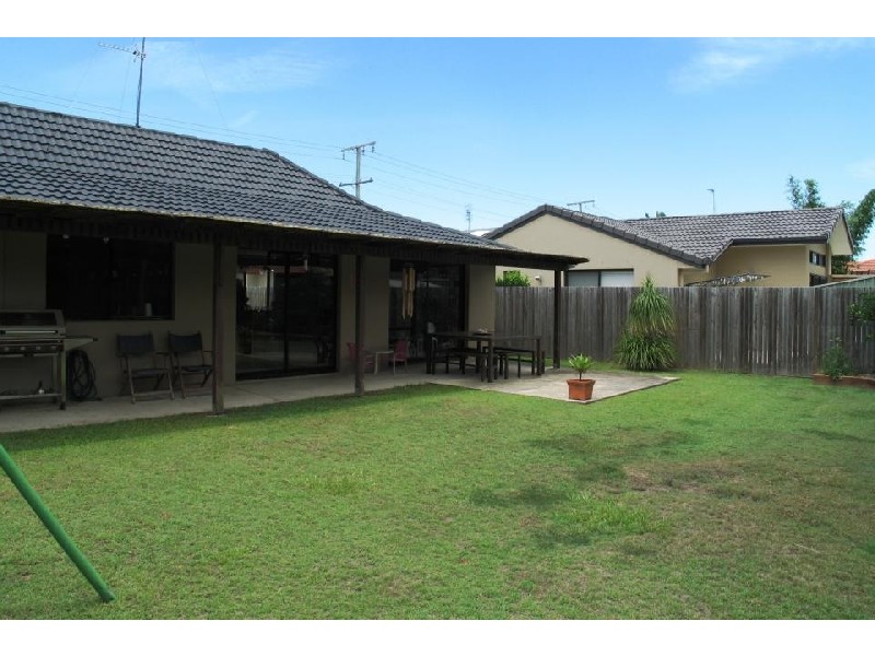 Broadbeach Waters QLD 4218