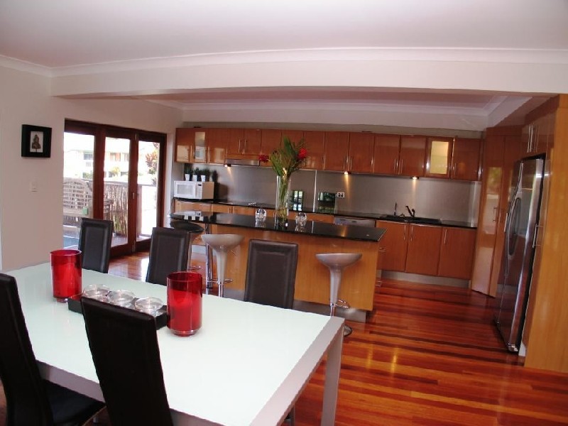 Broadbeach Waters QLD 4218