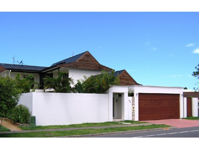 Broadbeach Waters QLD 4218