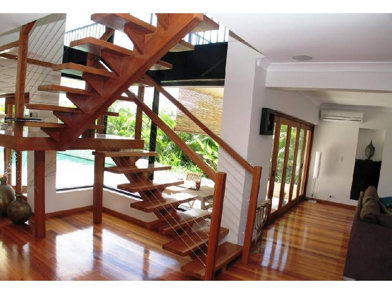 Broadbeach Waters QLD 4218